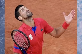 AYX-德约科维奇重返赛场，重返赛场首场状态出色，C9观众沸腾！