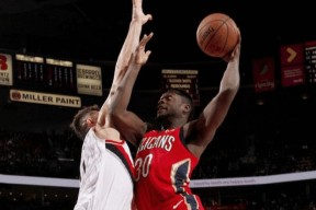 爱游戏- 二胡独奏踏上幸福路 